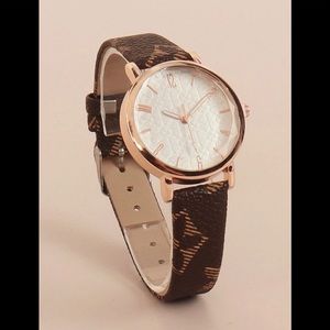 New fashion woman’s watch